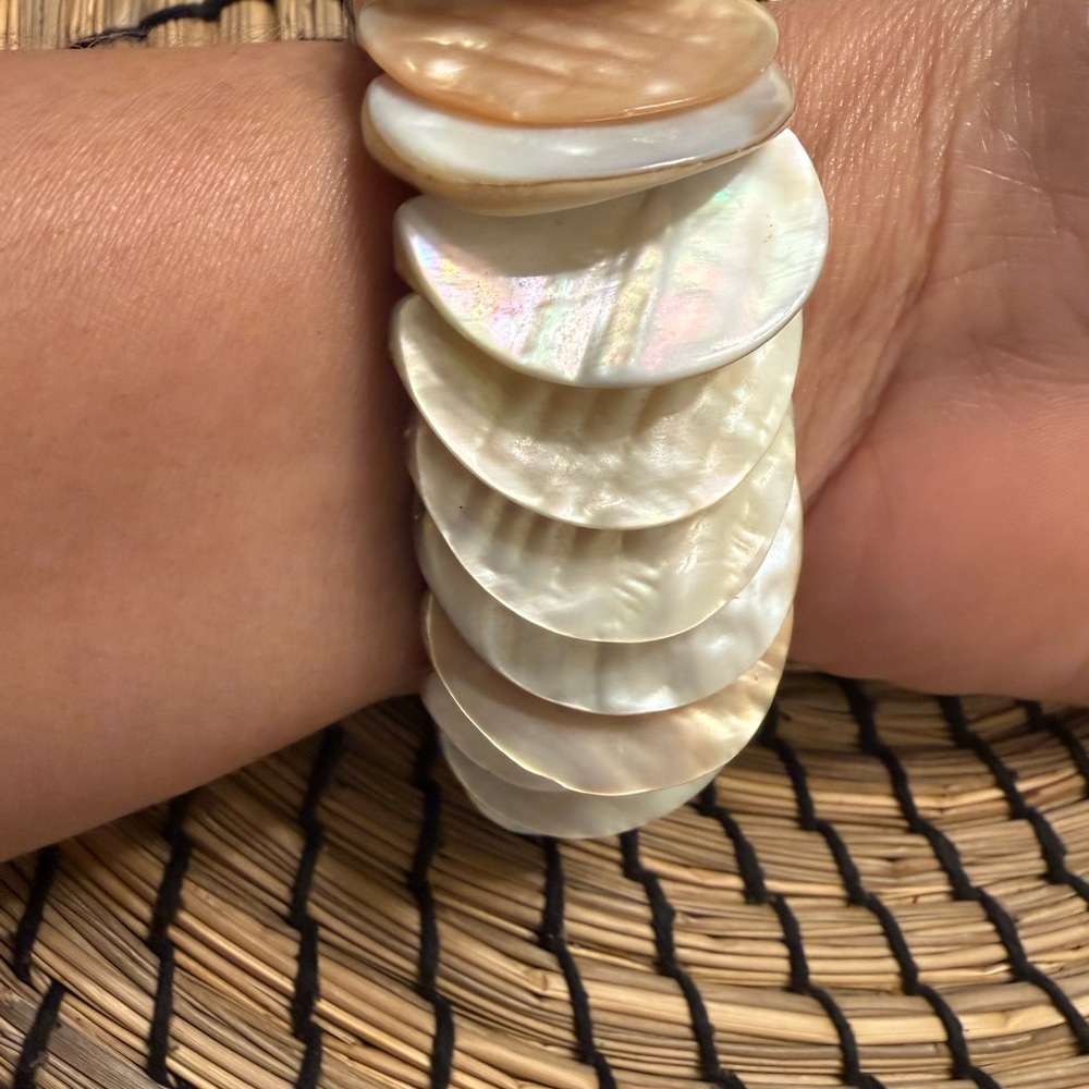 Elegant Shell Bracelet